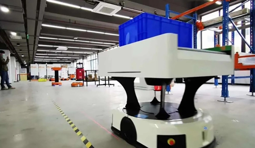 静默的守护者：宇称时空无线充电装置如何让档案室小车“无声”续航？